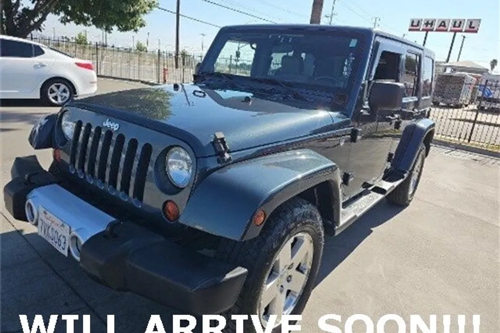 2008 Jeep Wrangler Unlimited Sahara photo 1