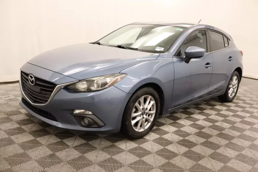 2015 Mazda Mazda3 Touring photo 1