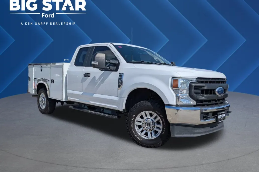 2022 Ford F-350 XL photo 1
