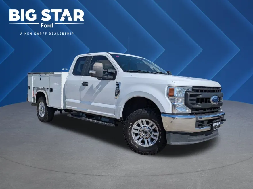 2022 Ford F-350 XL photo 1