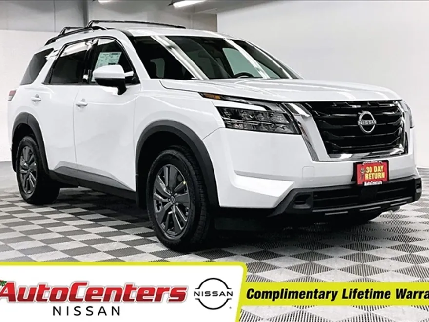 2025 Nissan Pathfinder SV photo 1