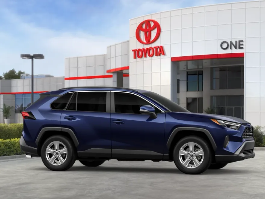 2025 Toyota RAV4 XLE photo 1