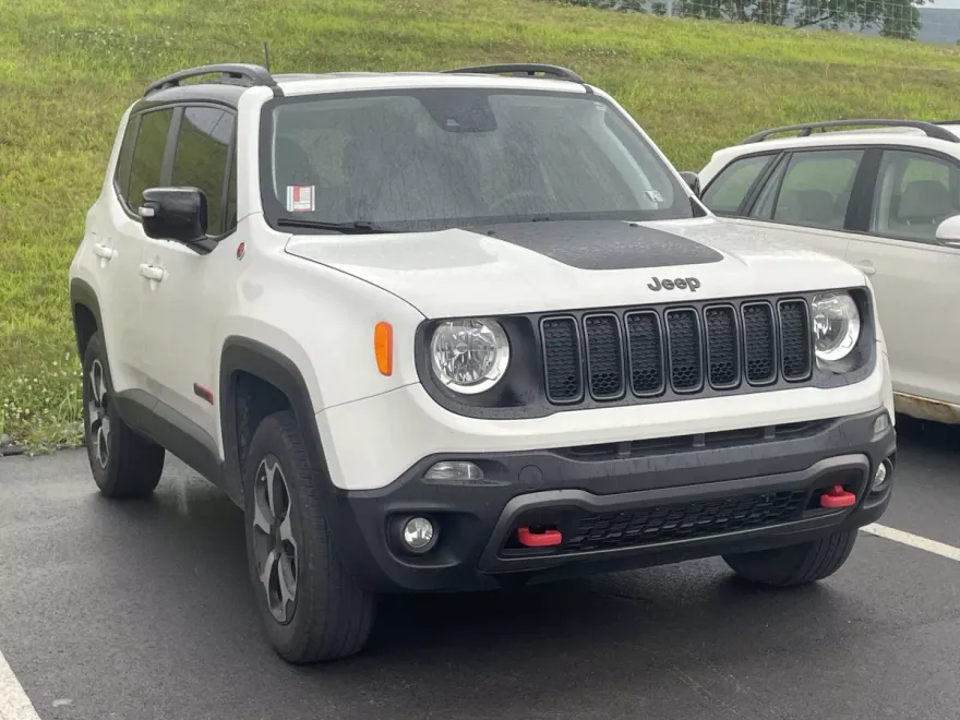 2022 Jeep Renegade Trailhawk photo 1