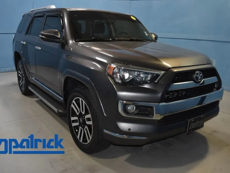2018 Toyota 4Runner Limited photo 1