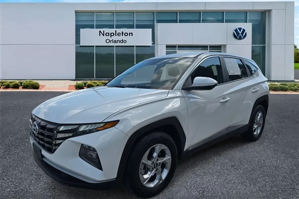 2024 Hyundai Tucson SE photo 1