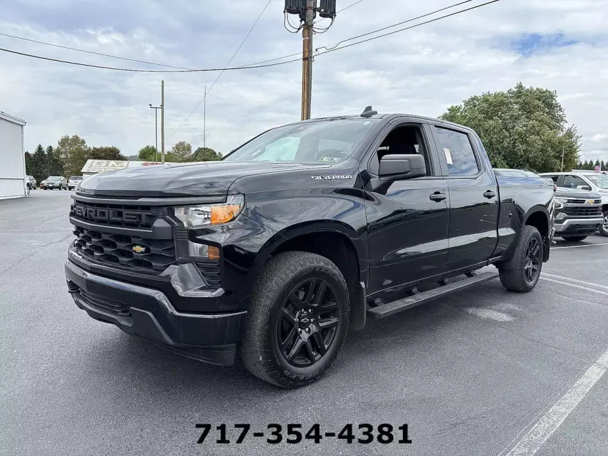 2023 Chevrolet Silverado 1500 Custom photo 1