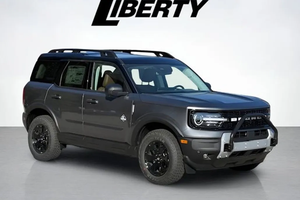 2025 Ford Bronco Sport Outer Banks photo 1