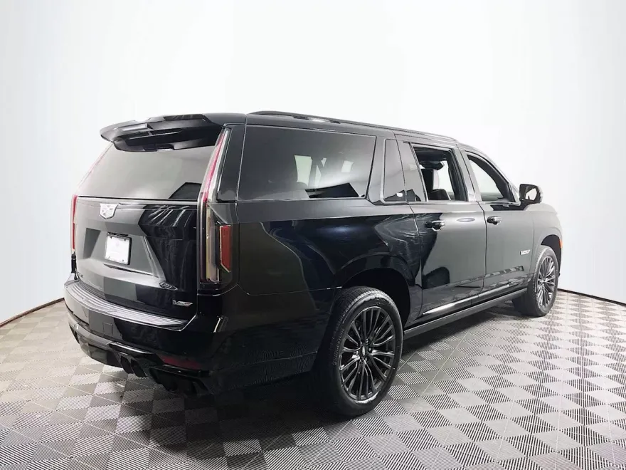 2024 Cadillac Escalade ESV V-Series photo 1