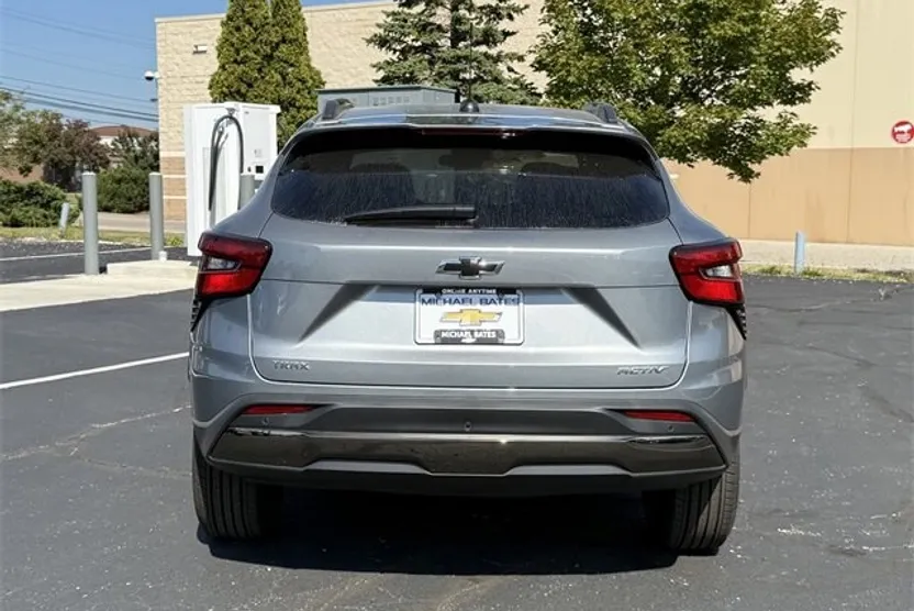 2026 Chevrolet Trax ACTIV photo 1