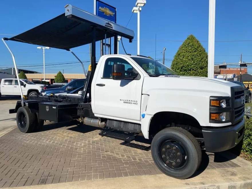 2023 Chevrolet Silverado 6500HD Work Truck photo 1