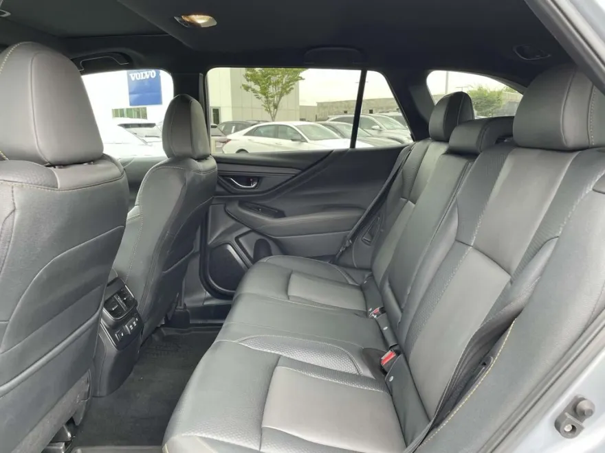 2022 Subaru Outback Wilderness photo 1