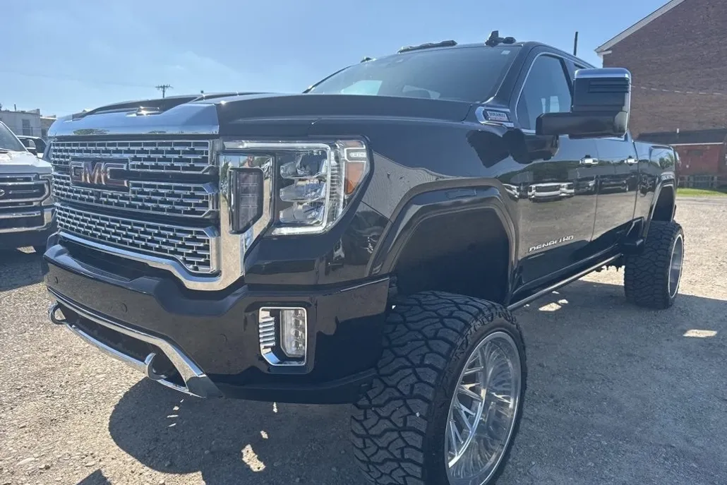 2023 Gmc Sierra 2500 HD Denali photo 1