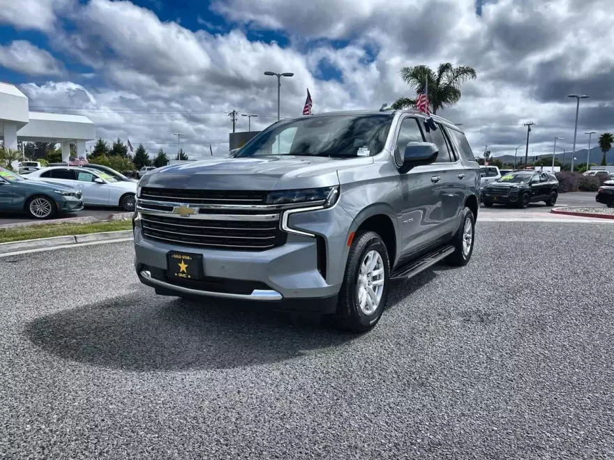 2023 Chevrolet Tahoe LT photo 1