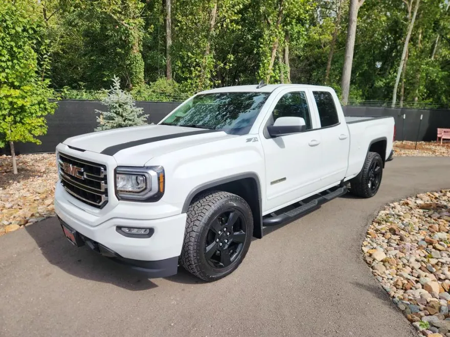 2018 Gmc Sierra 1500 SLE photo 1