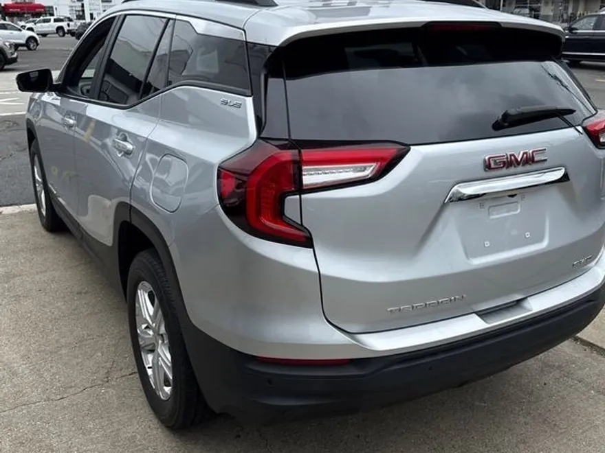 2022 Gmc Terrain SLE photo 1