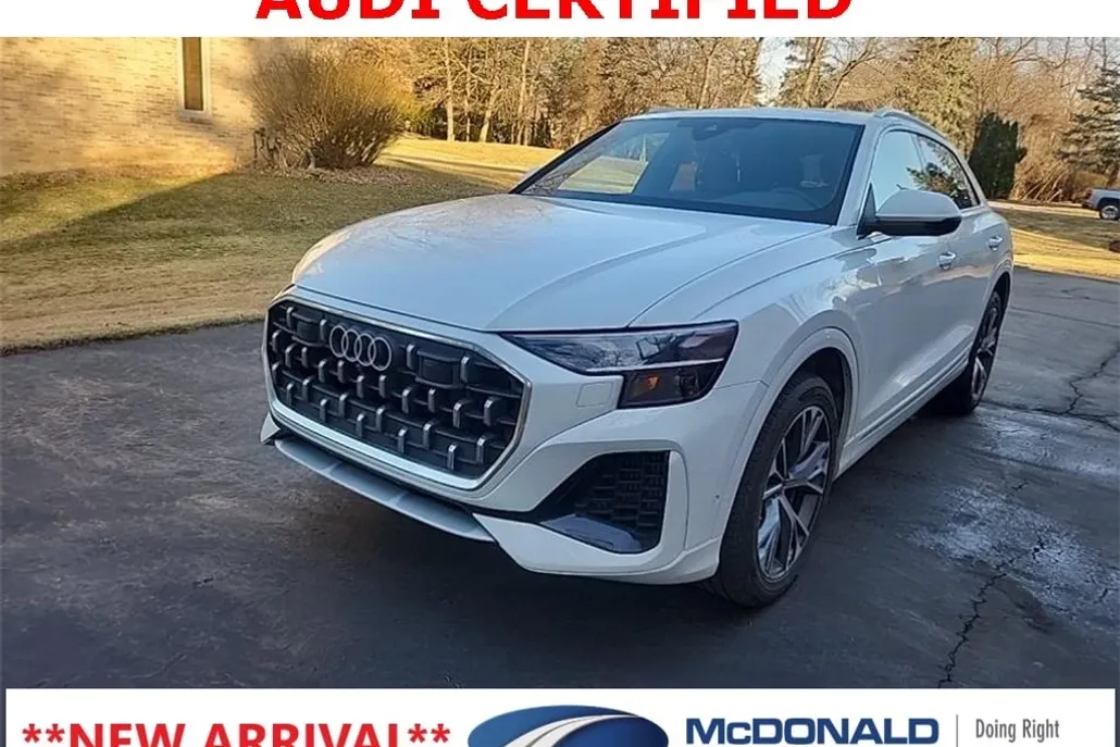 2024 Audi Q8 55 Premium photo 1