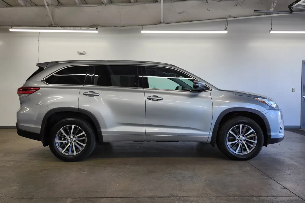 2018 Toyota Highlander XLE photo 1