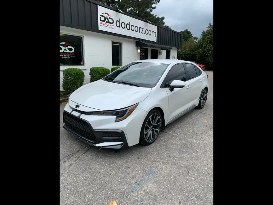 2022 Toyota Corolla SE photo 1