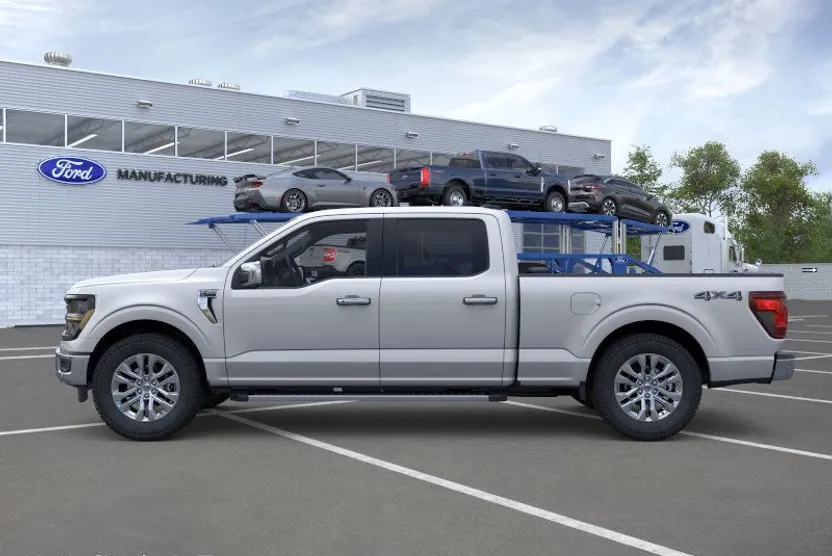 2025 Ford F-150 XLT photo 1