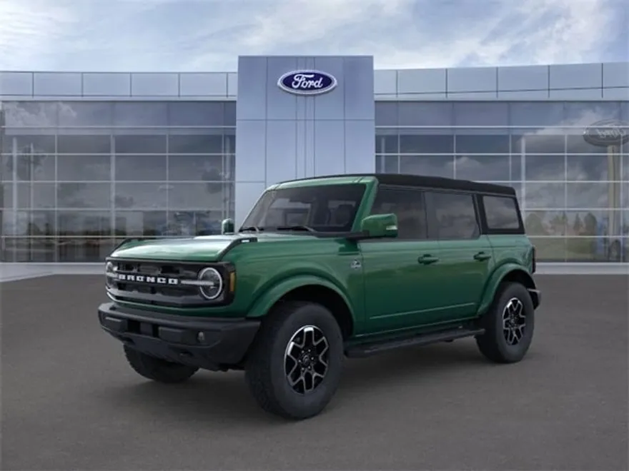 2024 Ford Bronco Outer Banks photo 1