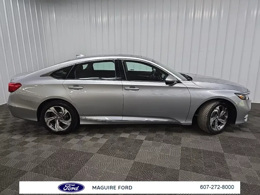 2019 Honda Accord EX-L 2.0T photo 1