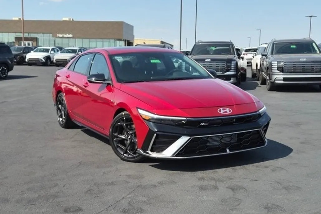 2025 Hyundai Elantra N Line photo 1