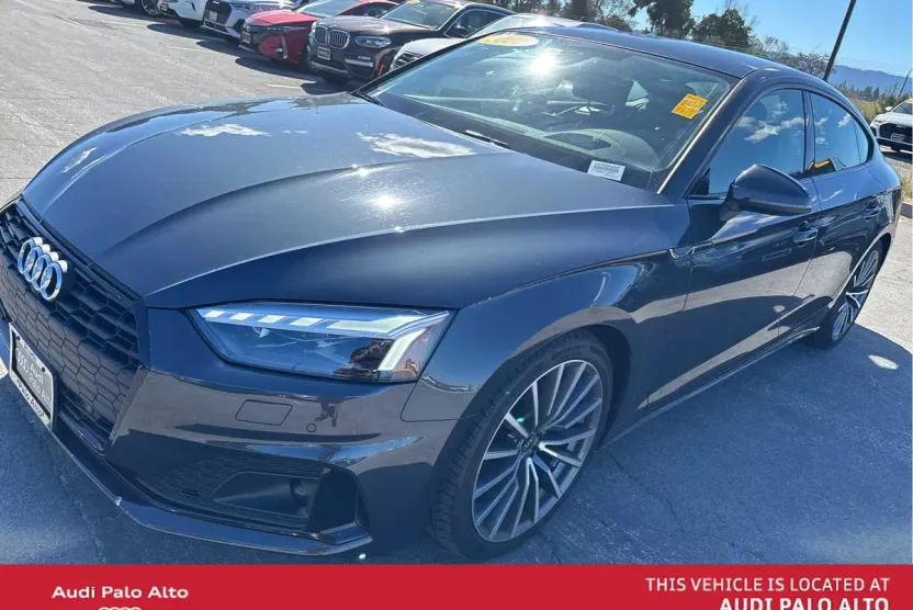 2022 Audi A5 Quattro Prestige photo 1