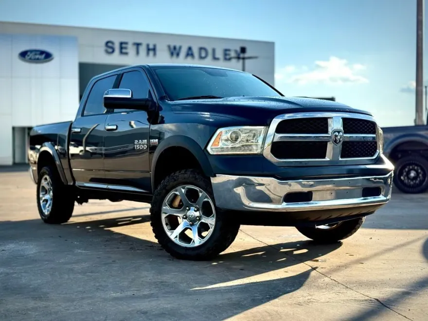 2015 Ram 1500 Laramie photo 1