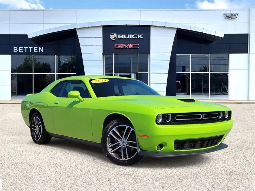 2019 Dodge Challenger GT photo 1