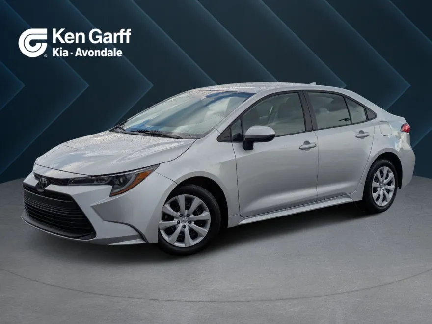 2024 Toyota Corolla LE photo 1