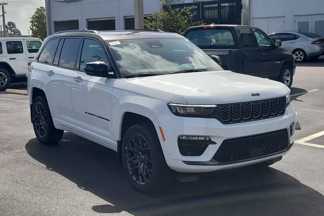 2025 Jeep Grand Cherokee Summit Reserve photo 1