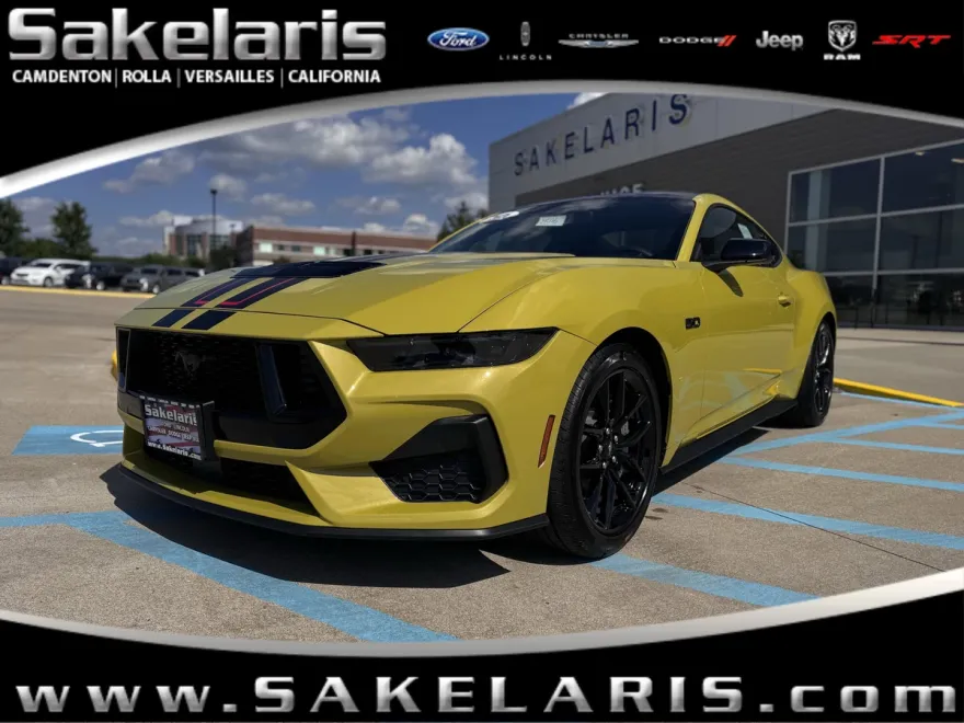 2025 Ford Mustang GT photo 1