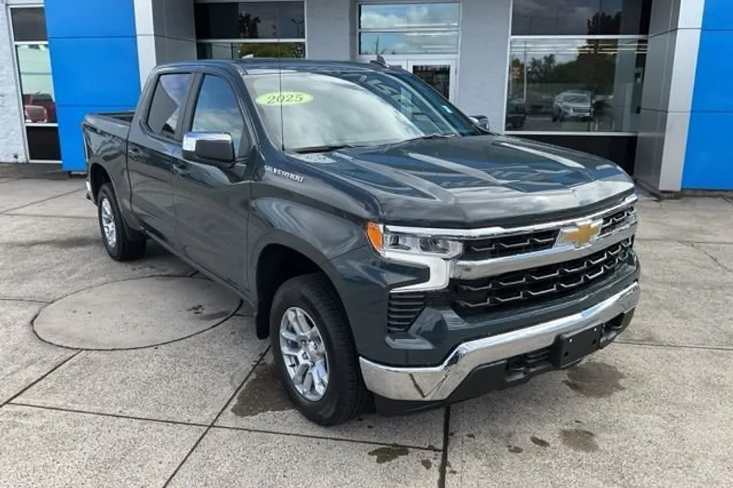 2025 Chevrolet Silverado 1500 LT photo 1