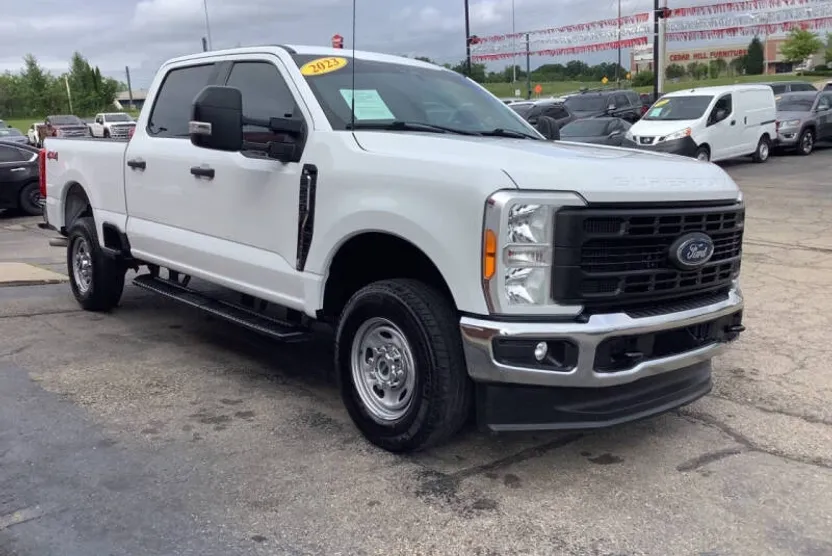 2023 Ford F-250 XL photo 1