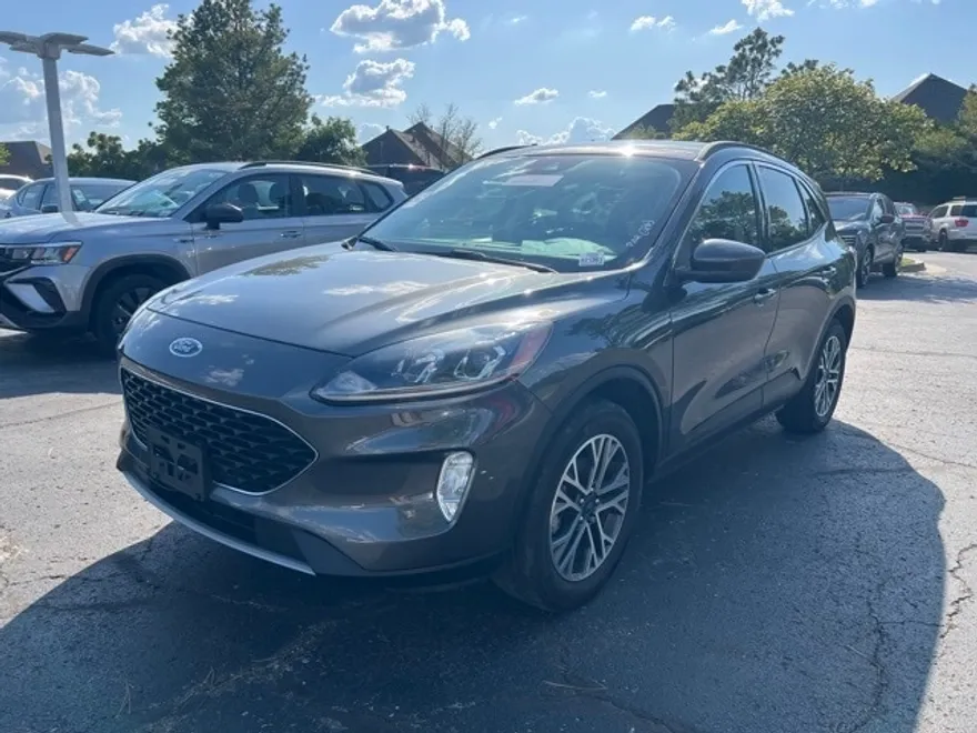 2020 Ford Escape SEL photo 1