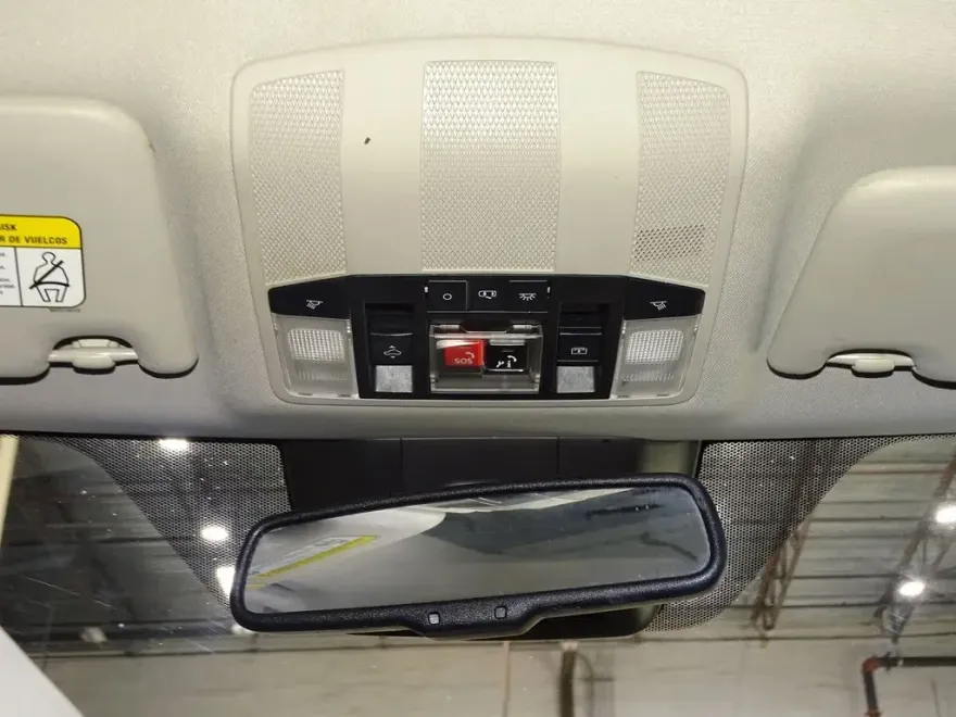 2023 Mitsubishi Eclipse Cross SE photo 18