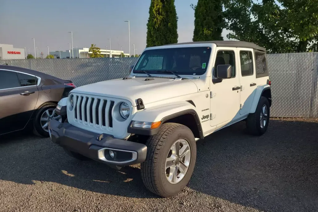 2023 Jeep Wrangler Sahara photo 1