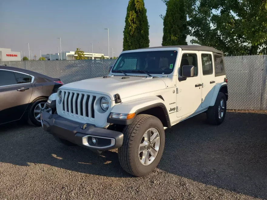 2023 Jeep Wrangler Sahara photo 1