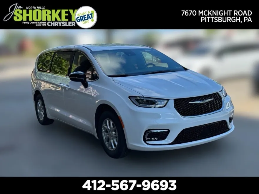 2026 Chrysler Pacifica photo 1