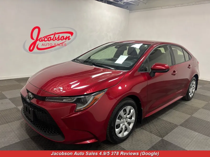 2022 Toyota Corolla LE photo 1