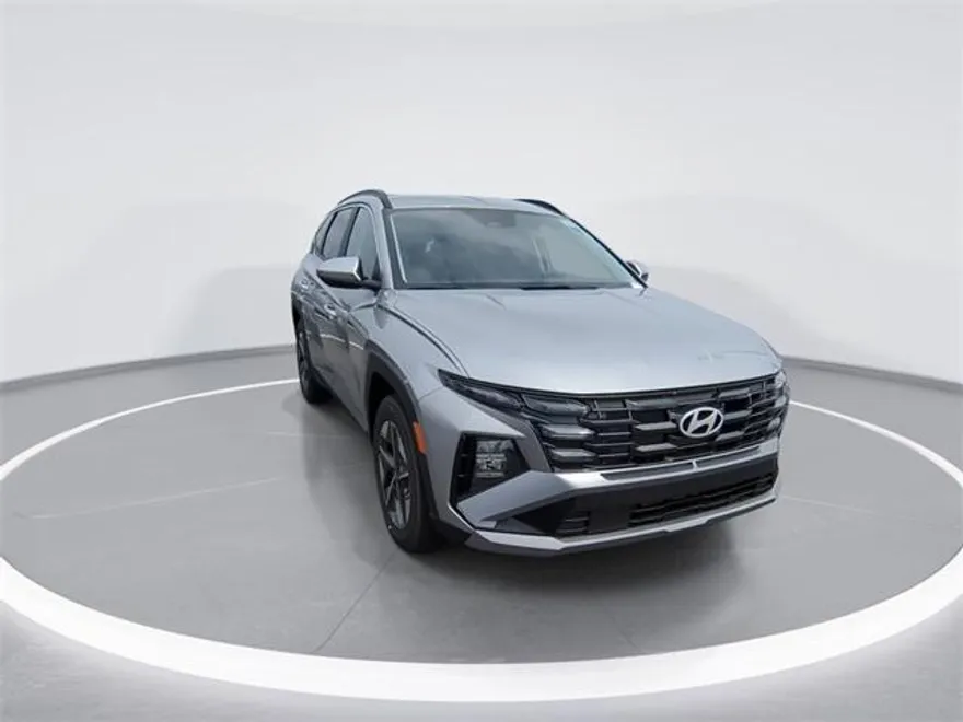 2025 Hyundai Elantra SEL Sport photo 1
