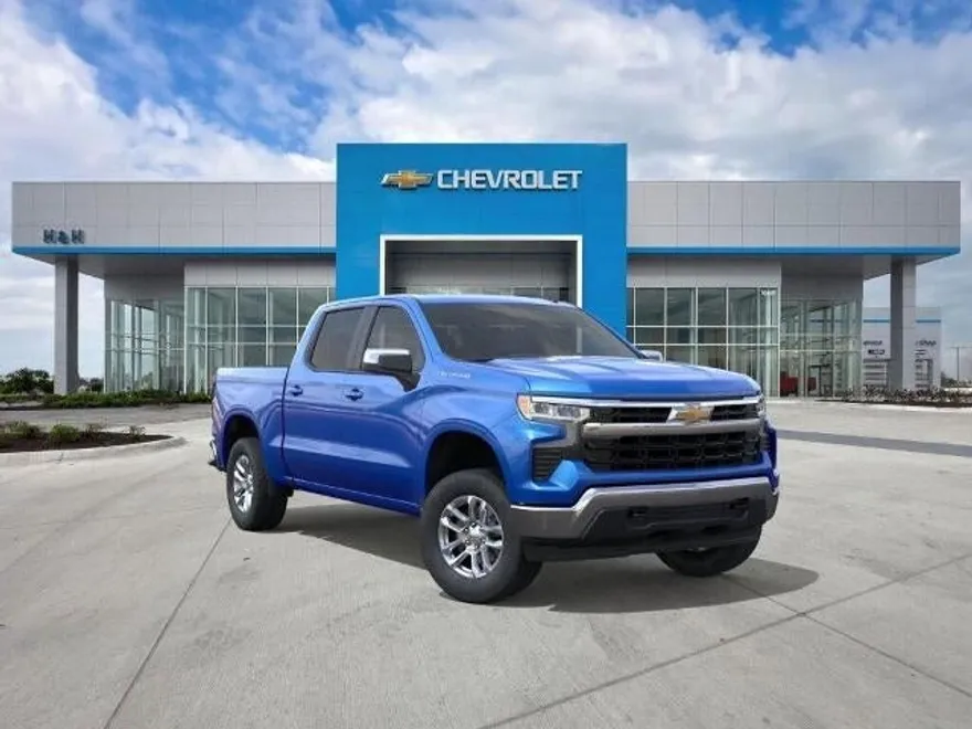 2026 Chevrolet Silverado 1500 LT photo 1