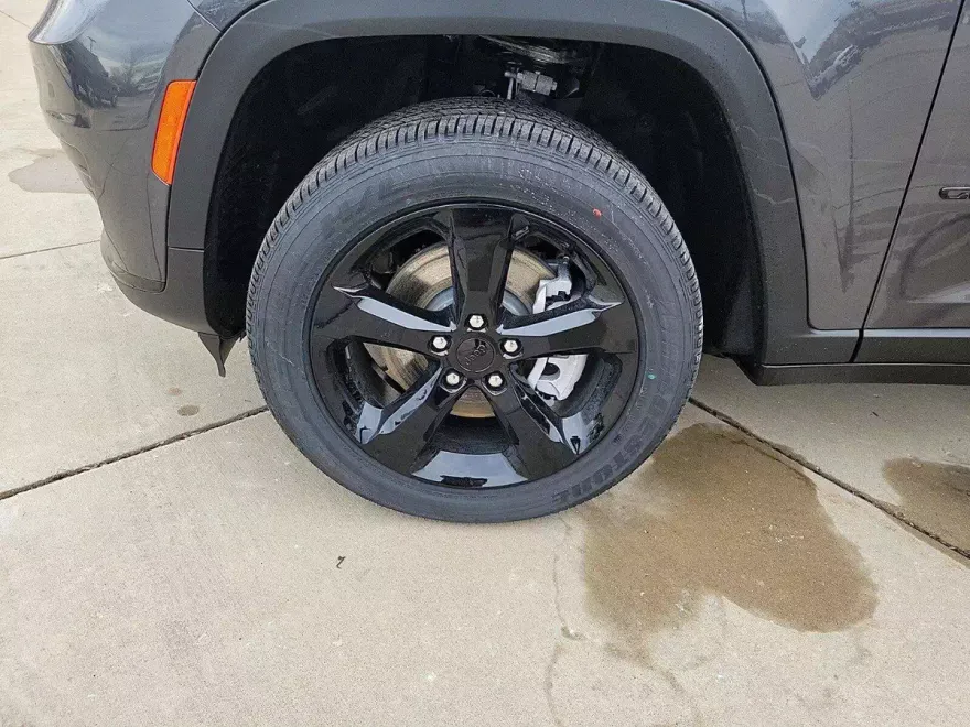 2025 Jeep Grand Cherokee Altitude X photo 3