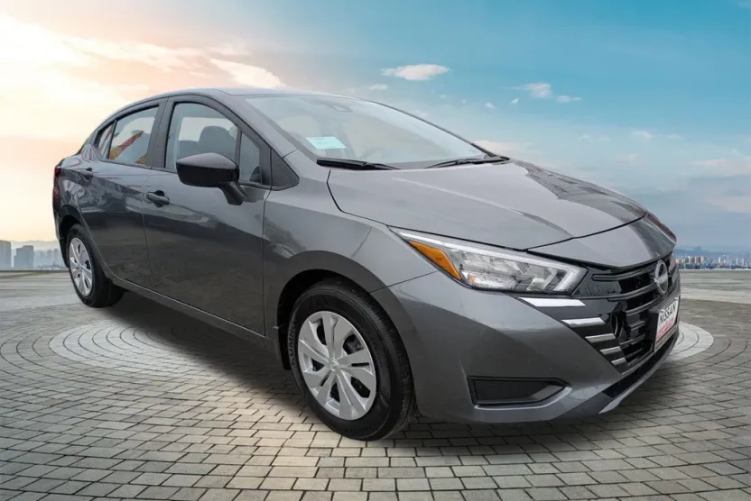 2025 Nissan Versa S photo 1
