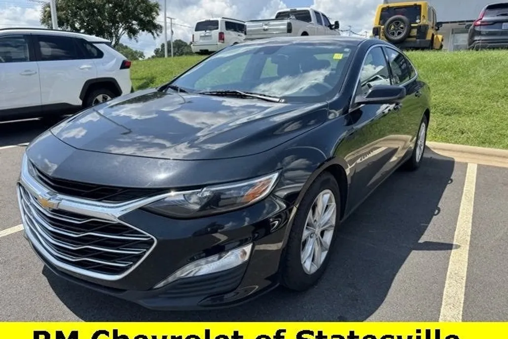 2024 Chevrolet Malibu 1LT photo 1