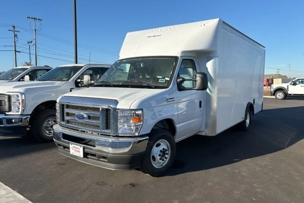 2025 Ford E-350 Base photo 1