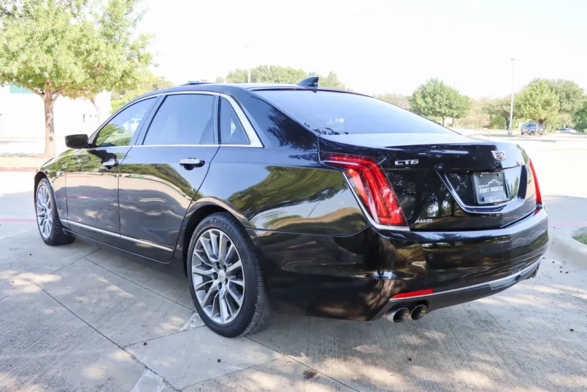 2017 Cadillac CT6 Luxury photo 1