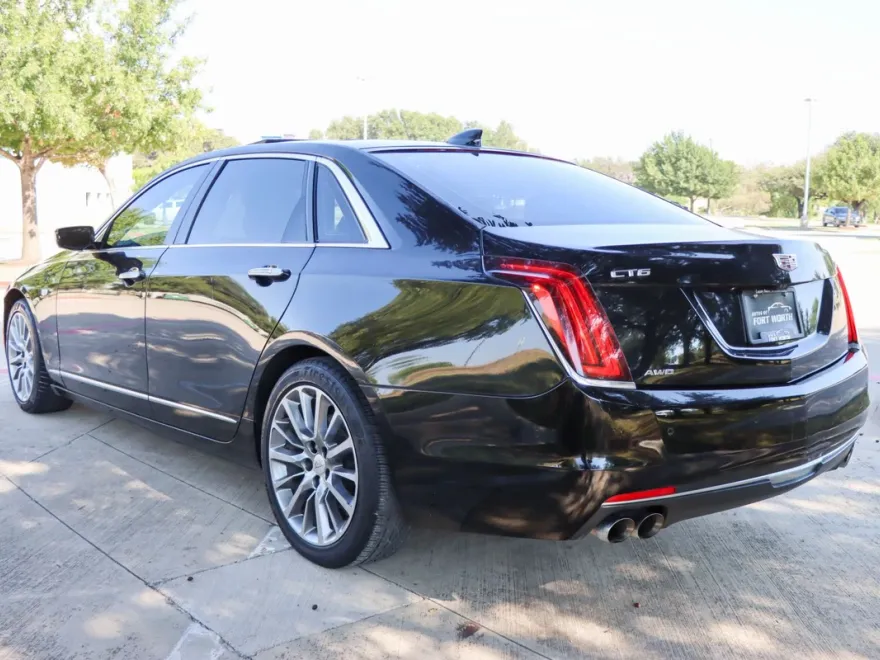 2017 Cadillac CT6 Luxury photo 1