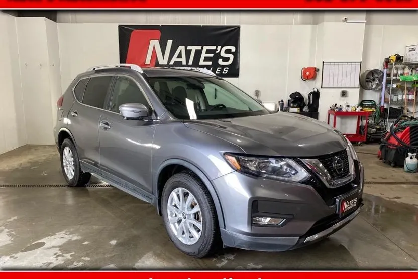 2018 Nissan Rogue SV AWD photo 1