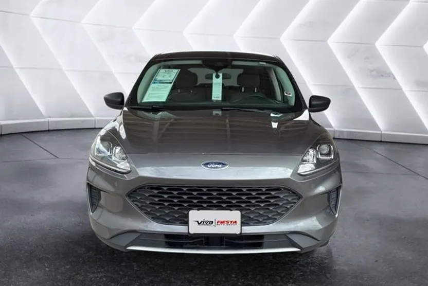 2021 Ford Escape S photo 1